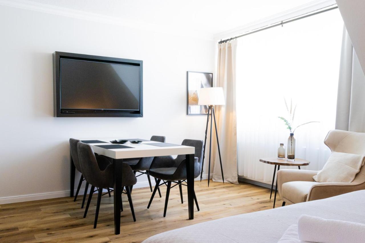 Strandnahe Ferienwohnung - Sehr Modern Und Hochwertig Eingerichtet, Inklusive Parkplatz, Gartenzugang Und Fahrradunterstellmoeglichkeit Scharbeutz Extérieur photo