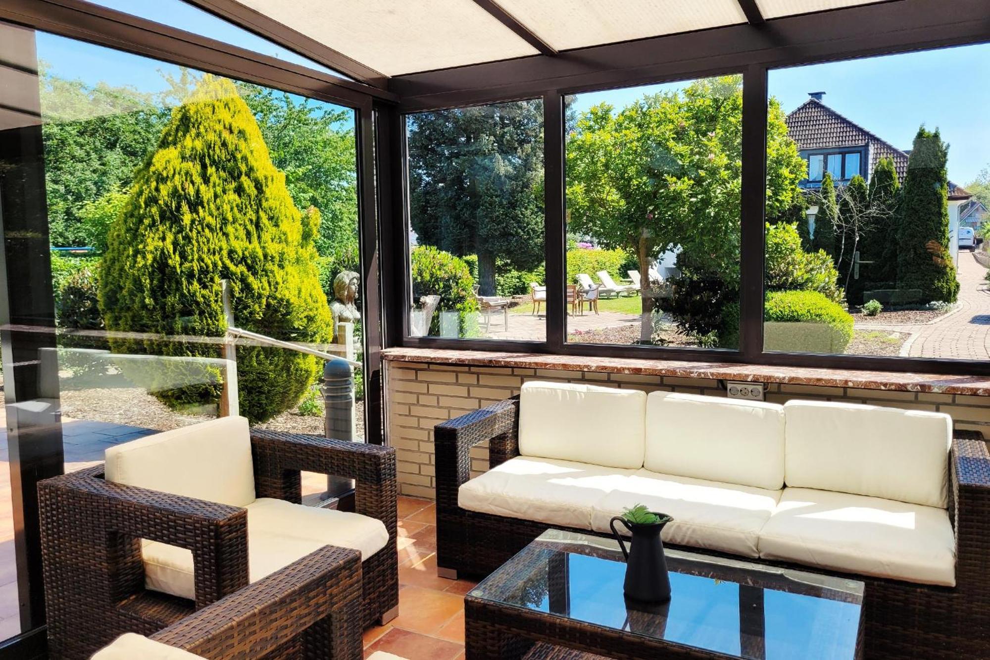 Strandnahe Ferienwohnung - Sehr Modern Und Hochwertig Eingerichtet, Inklusive Parkplatz, Gartenzugang Und Fahrradunterstellmoeglichkeit Scharbeutz Extérieur photo